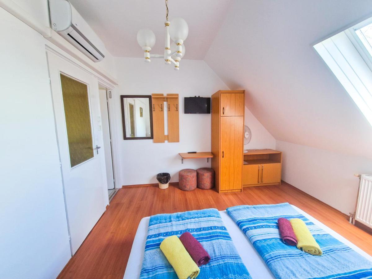 Weinberger Vendeghaz Hotel Zamárdi Buitenkant foto