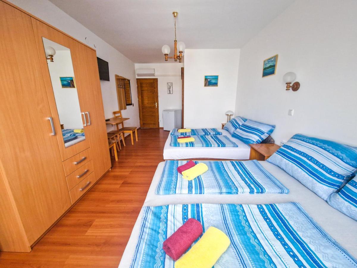 Weinberger Vendeghaz Hotel Zamárdi Buitenkant foto