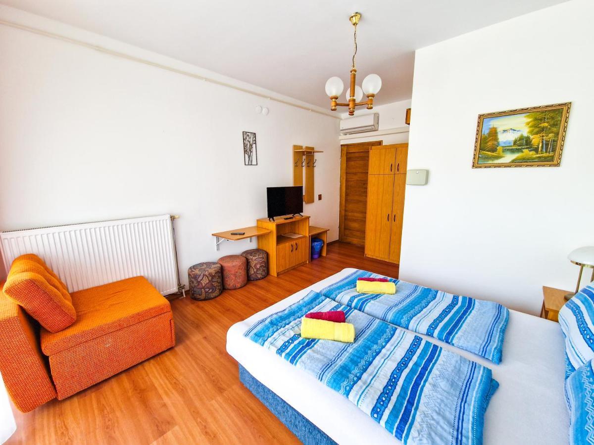 Weinberger Vendeghaz Hotel Zamárdi Buitenkant foto