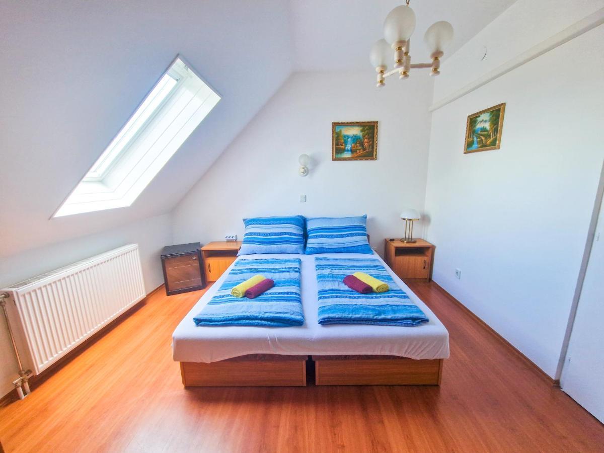 Weinberger Vendeghaz Hotel Zamárdi Buitenkant foto