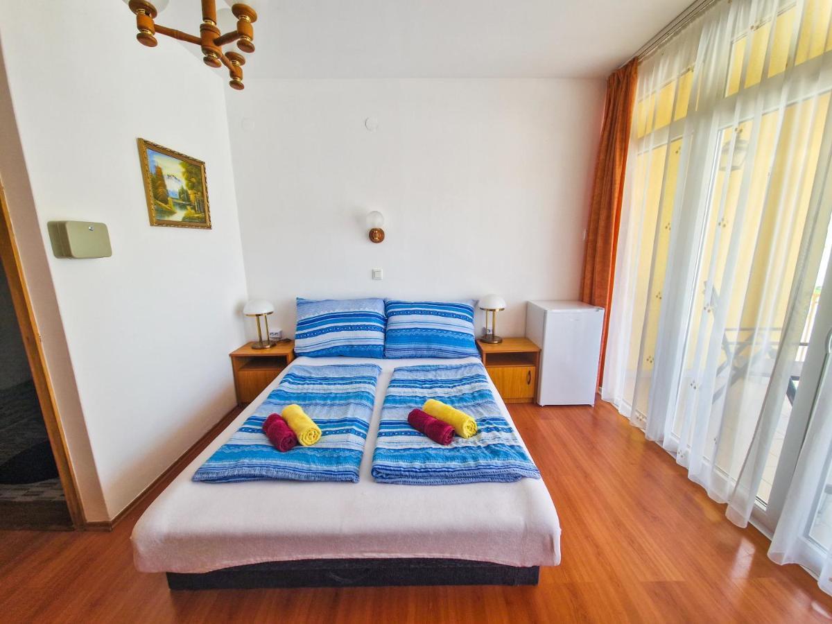 Weinberger Vendeghaz Hotel Zamárdi Buitenkant foto